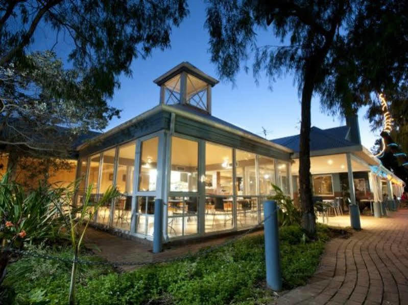 Broadwater Resort Wa Tourism Awards 2024 Gold Winner Басселтон Экстерьер фото